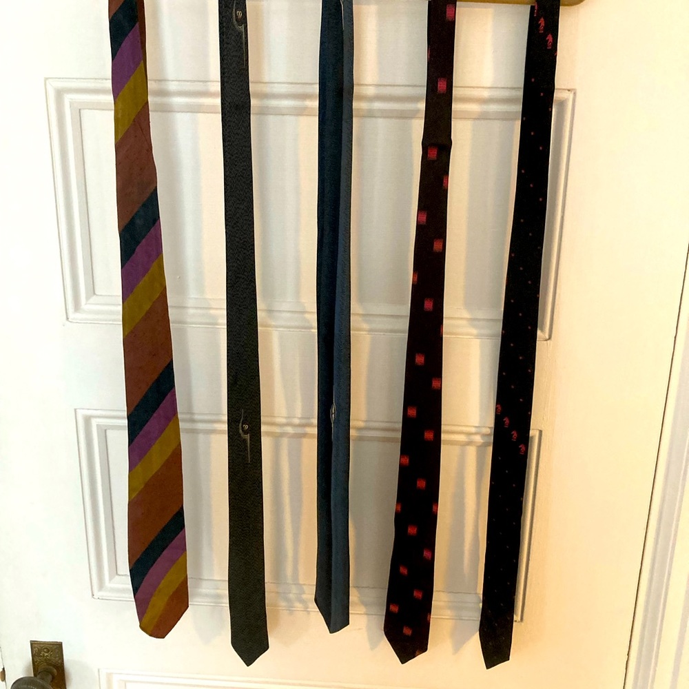 Vintage skinny ties silk, rayon, 1 with pinup liner